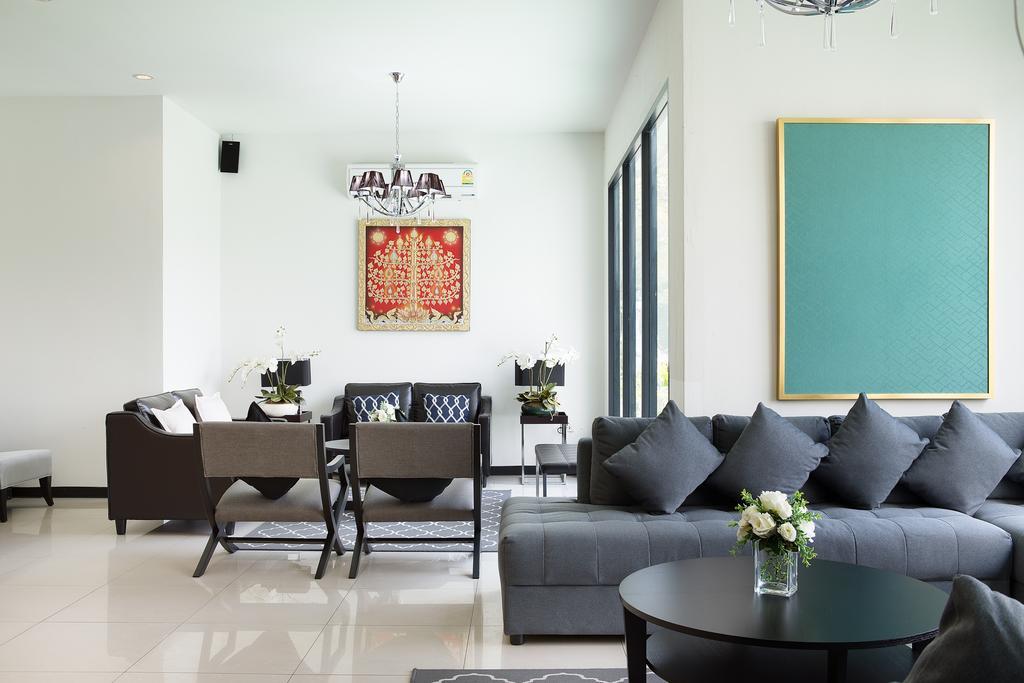 The Capital Resort @ Sukhumvit 50 曼谷 外观 照片 A living room in a condominium