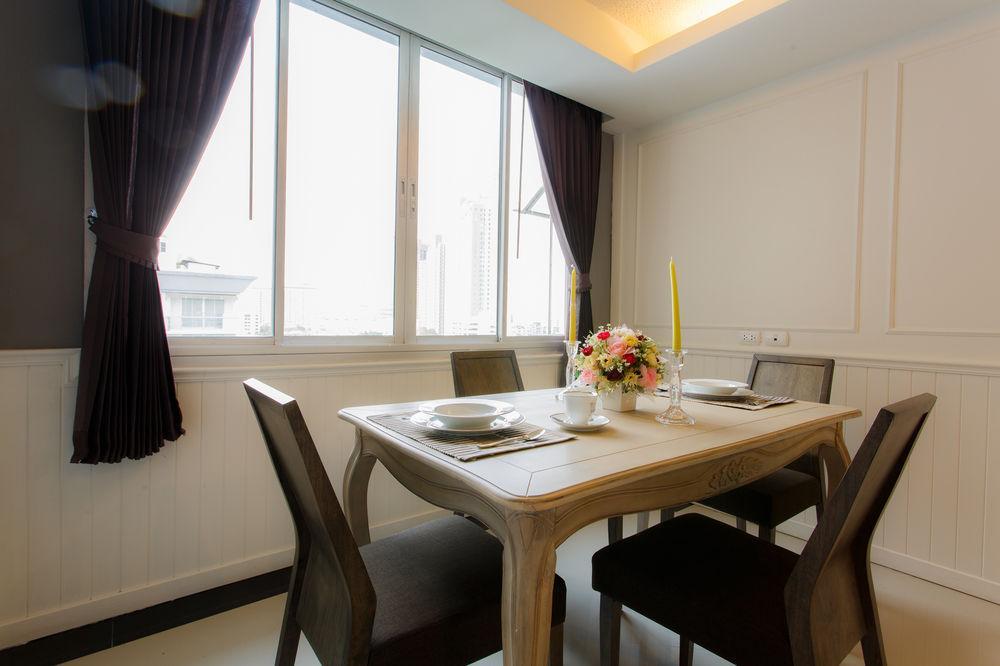 The Capital Resort @ Sukhumvit 50 曼谷 外观 照片 A dining room