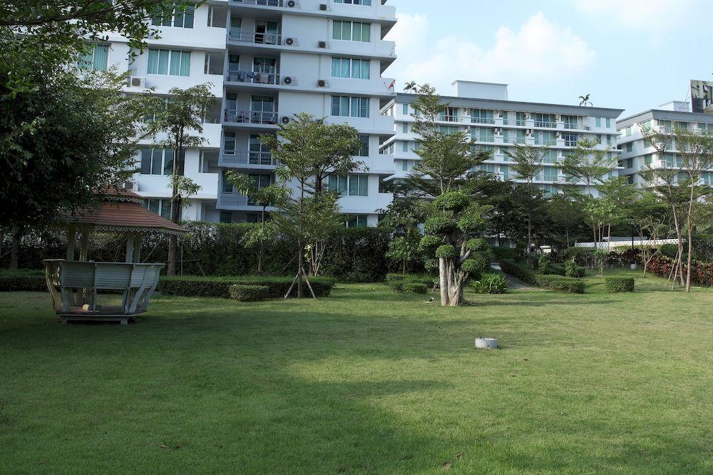 The Capital Resort @ Sukhumvit 50 曼谷 外观 照片 The park