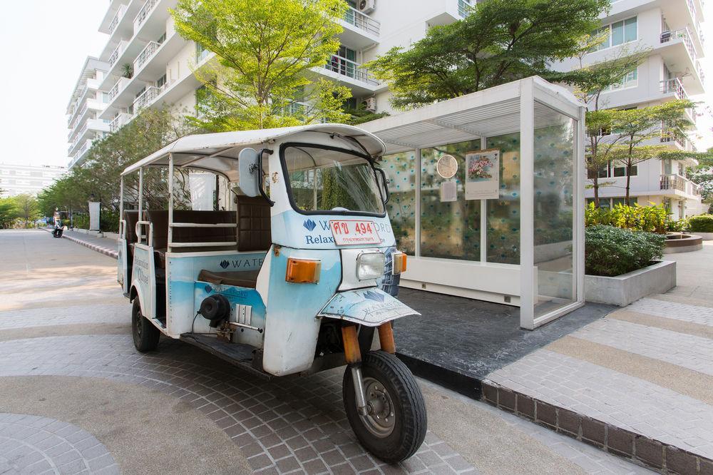 The Capital Resort @ Sukhumvit 50 曼谷 外观 照片 A tuk-tuk in Vietnam