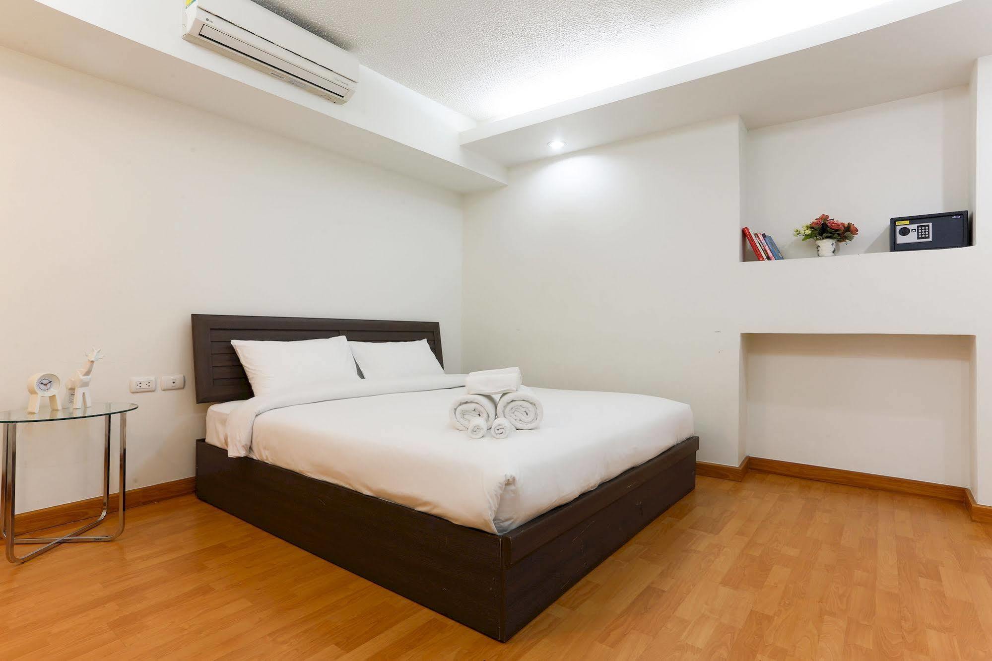 The Capital Resort @ Sukhumvit 50 曼谷 外观 照片 A bedroom at the hotel